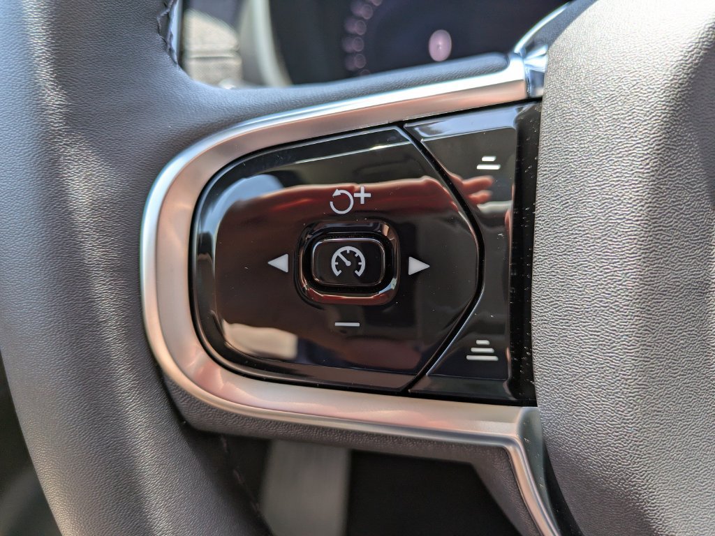 New 2026 Volvo XC90 T8 Plus w/ Protection Package Premier AWD/4WD image 23