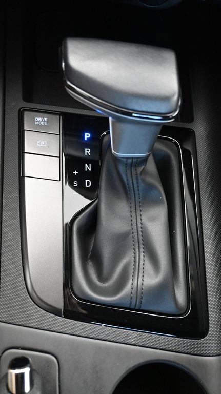 Certified 2025 Hyundai Elantra Sport FWD image 34