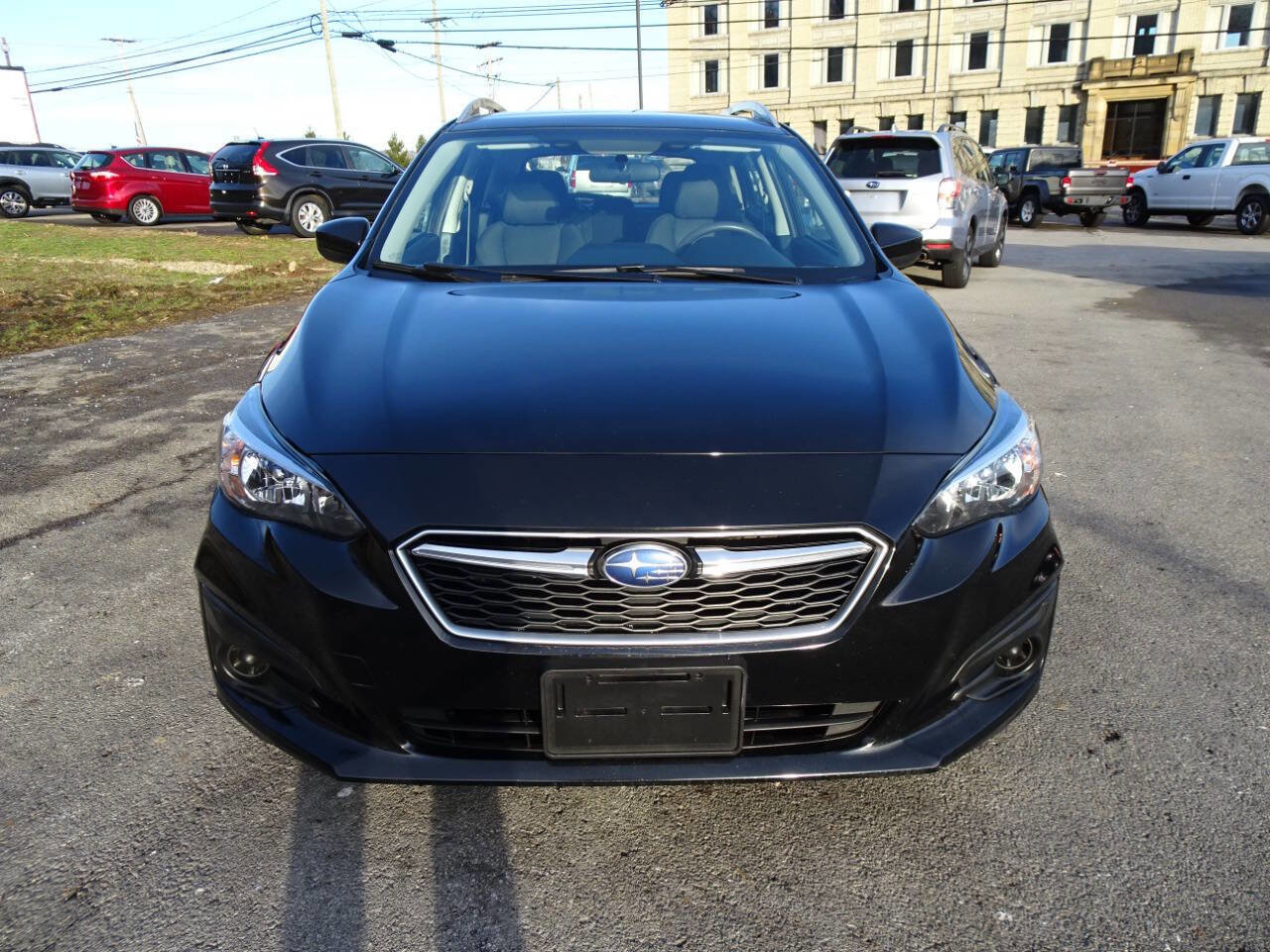 Used 2019 Subaru Impreza 2.0i Premium image 3