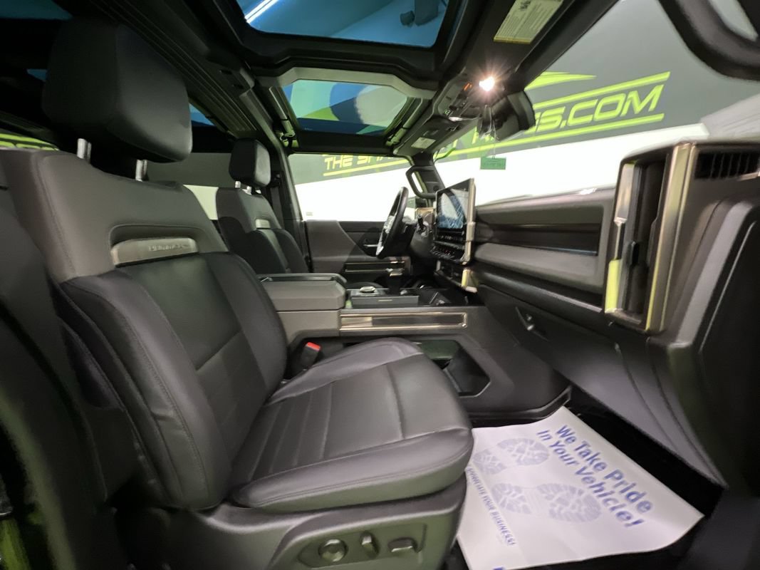 Used 2025 GMC Hummer EV 2X AWD/4WD image 31