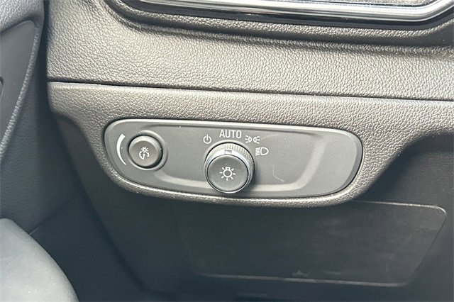 Used 2022 Chevrolet Bolt LT w/ Infotainment Package image 31