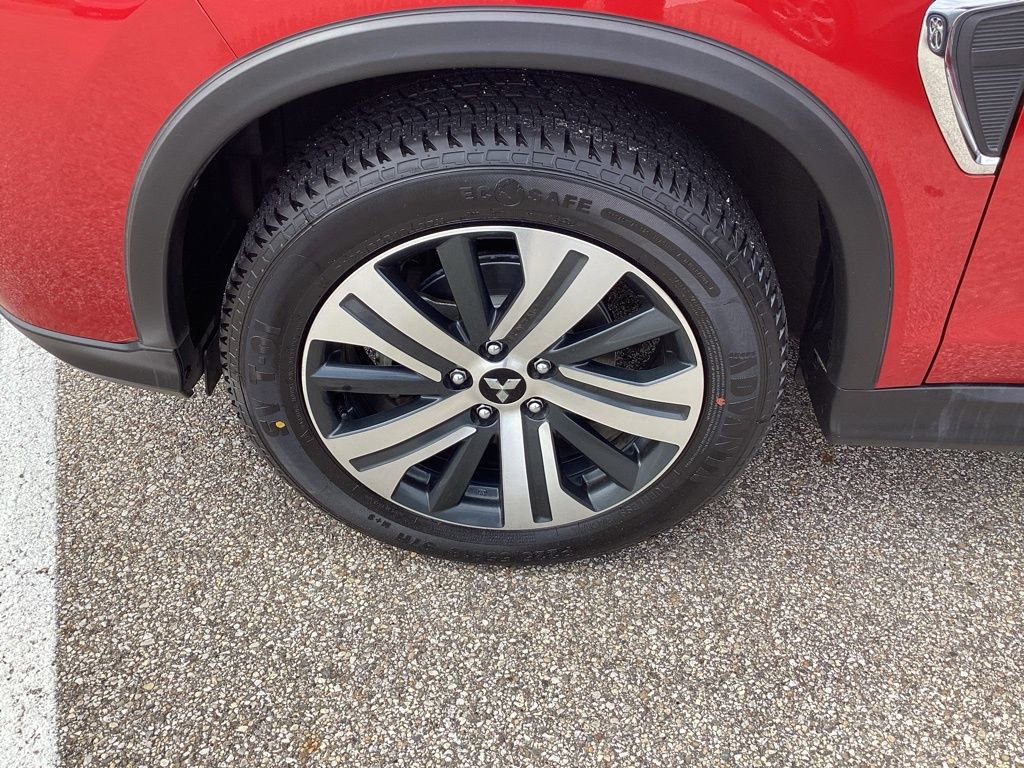 Used 2025 Mitsubishi Outlander Sport AWD image 35