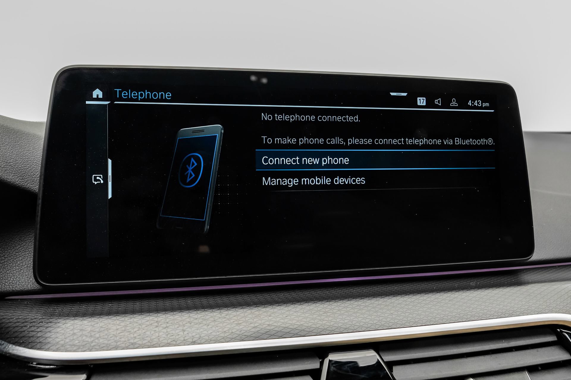 Used 2023 BMW 530e w/ M Sport Package image 31