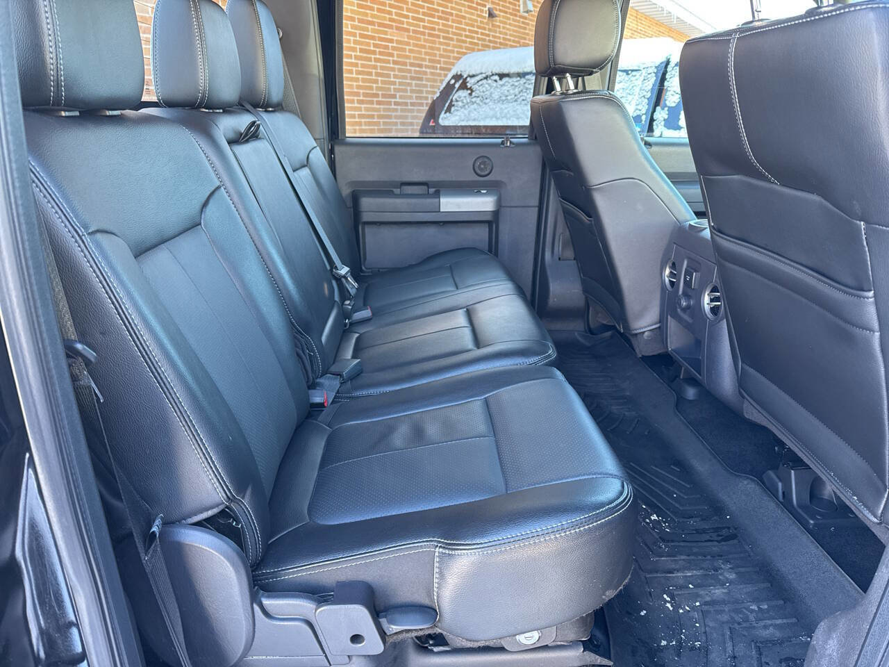 Used 2016 Ford F350 Lariat w/ Chrome Package image 33