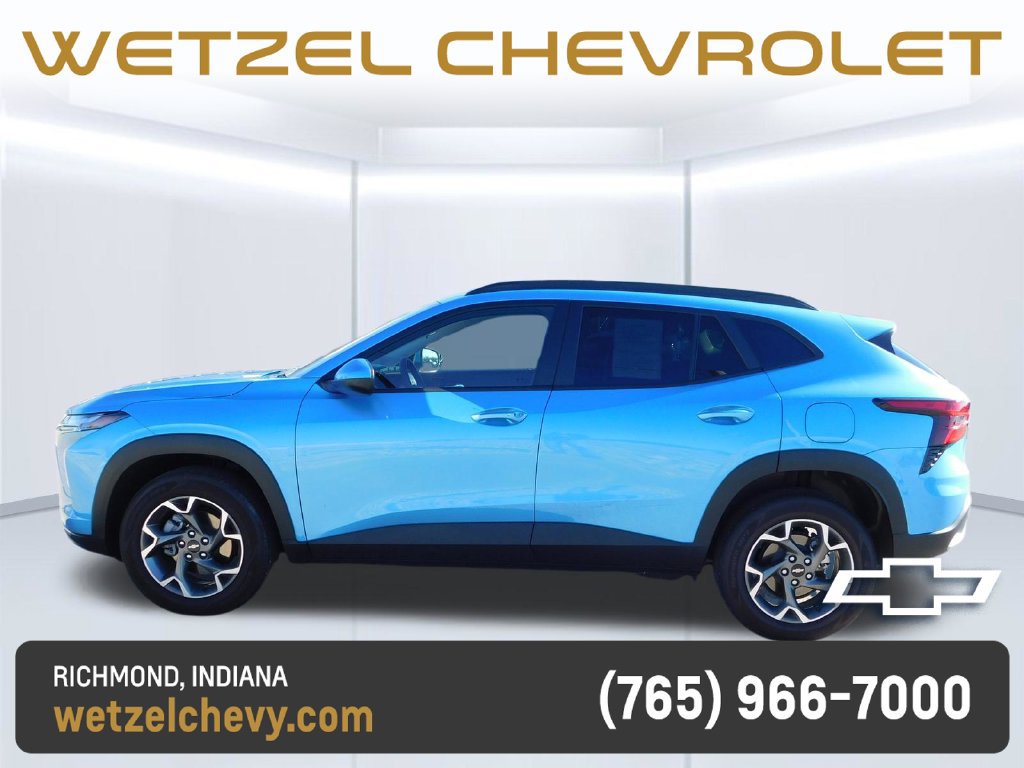 Used 2025 Chevrolet Trax LT w/ Driver Confidence Package FWD image 6