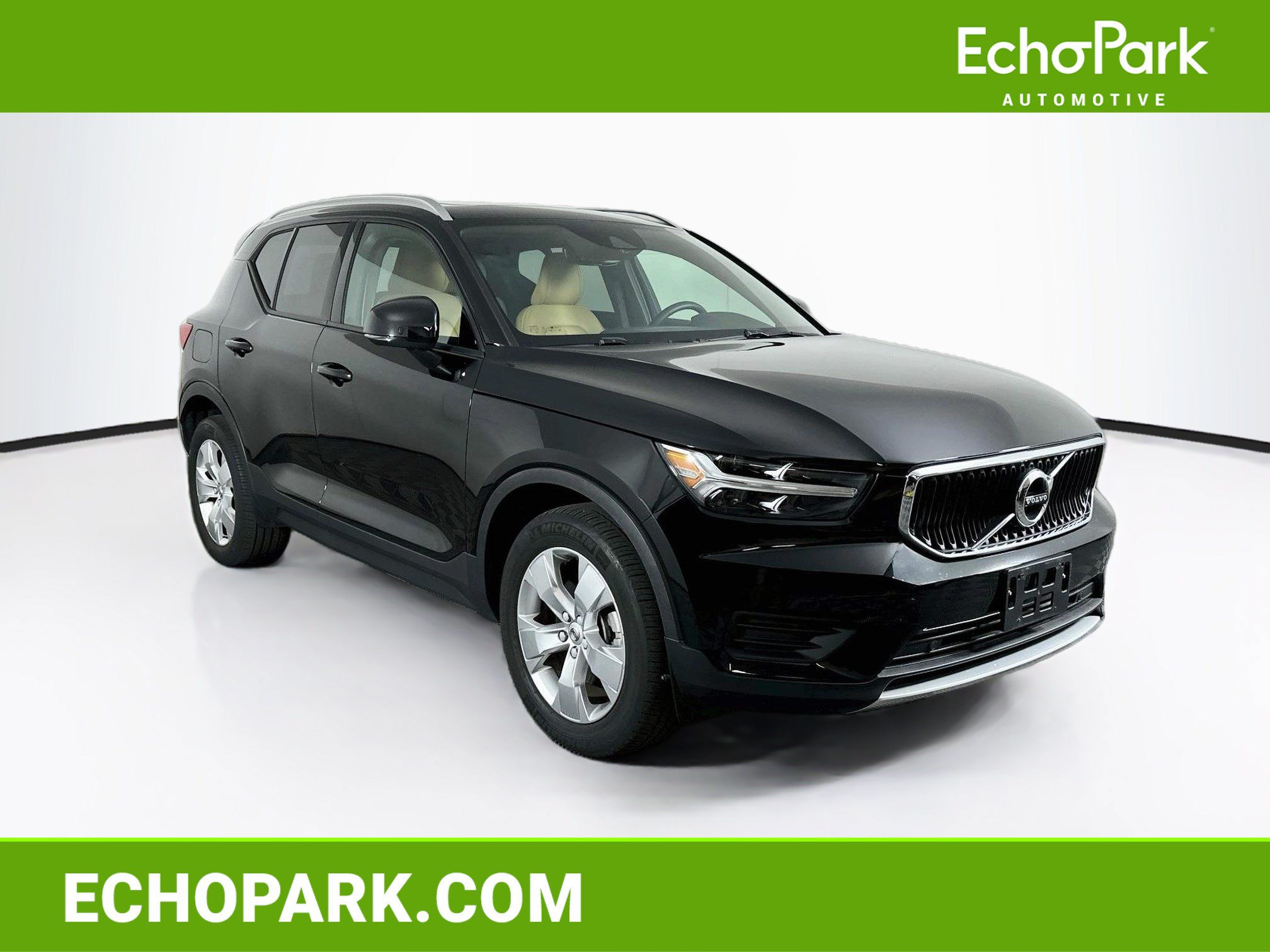 Used 2020 Volvo XC40 T5 Momentum AWD/4WD image 1