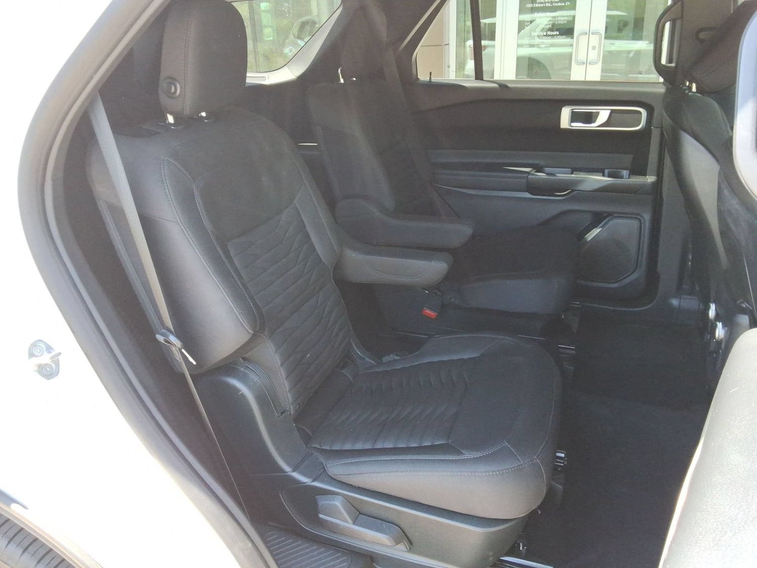 Used 2020 Ford Explorer XLT AWD/4WD image 33