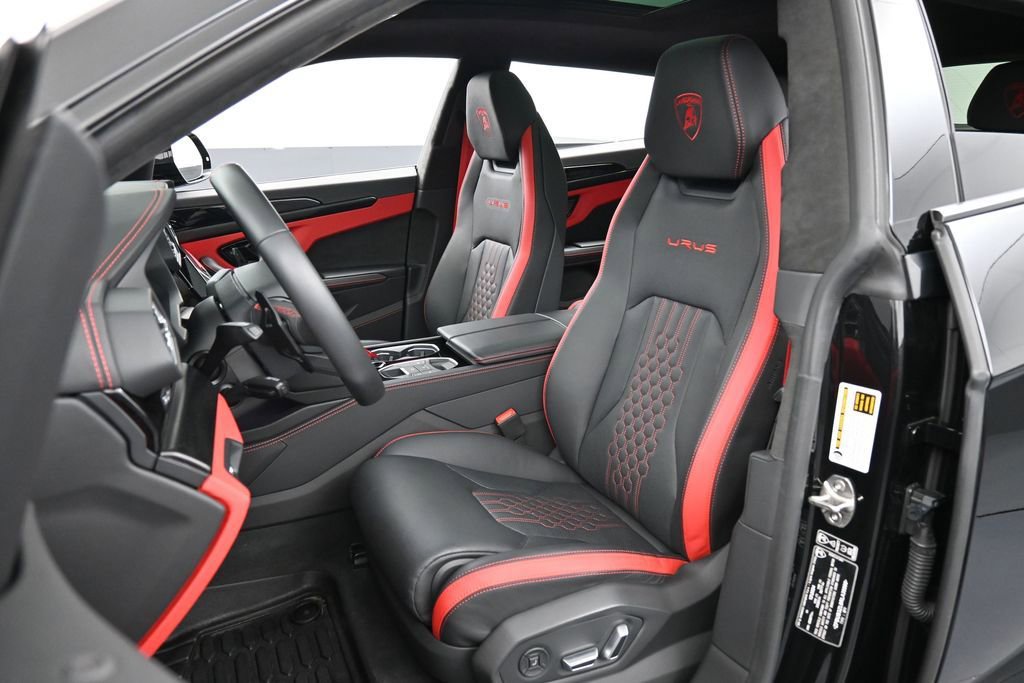 Used 2024 Lamborghini Urus S AWD/4WD image 5