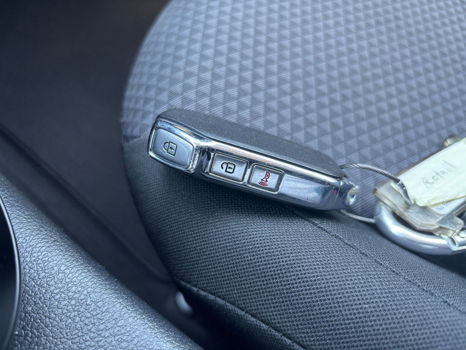 Used 2025 Kia Soul LX w/ LX Technology Package FWD image 22