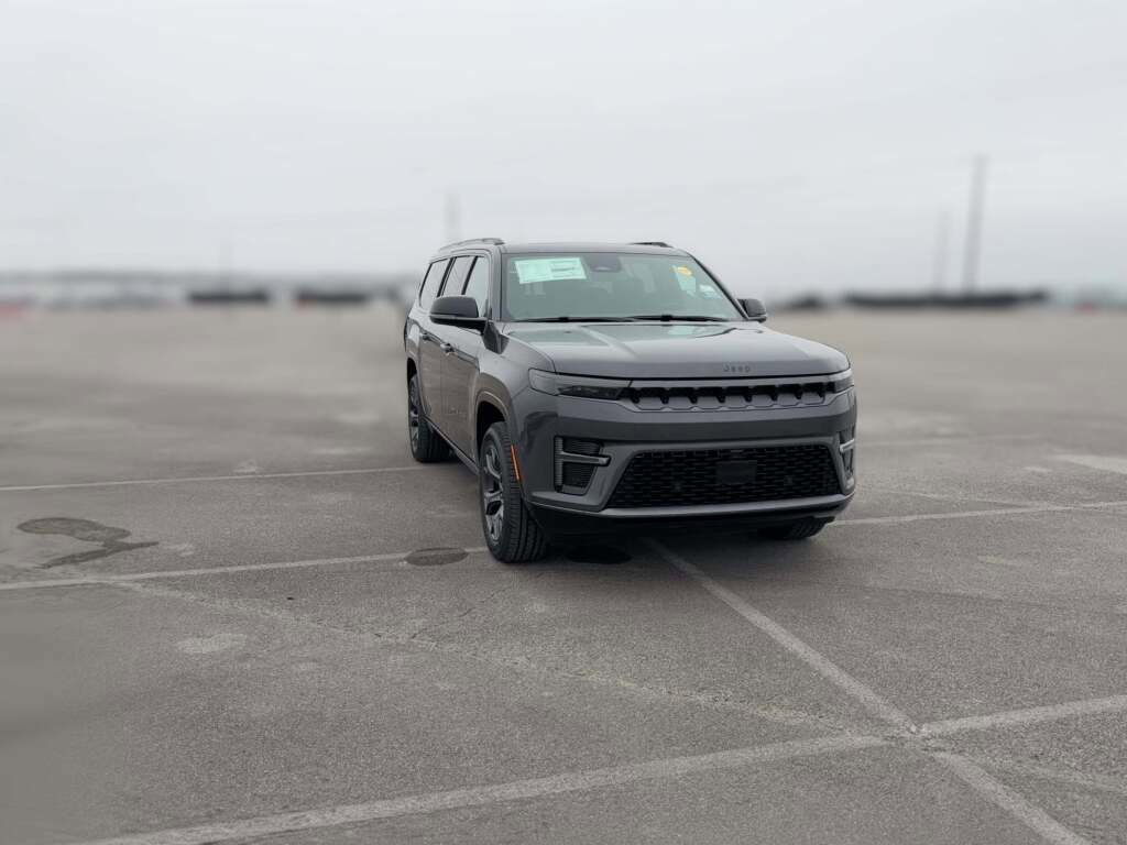 New 2026 Jeep Grand Wagoneer L Limited w/ Premium Group II image 17