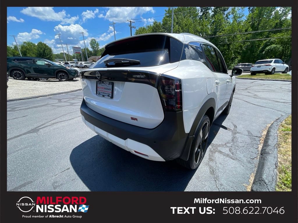 Certified 2025 Nissan Kicks SR FWD image 5