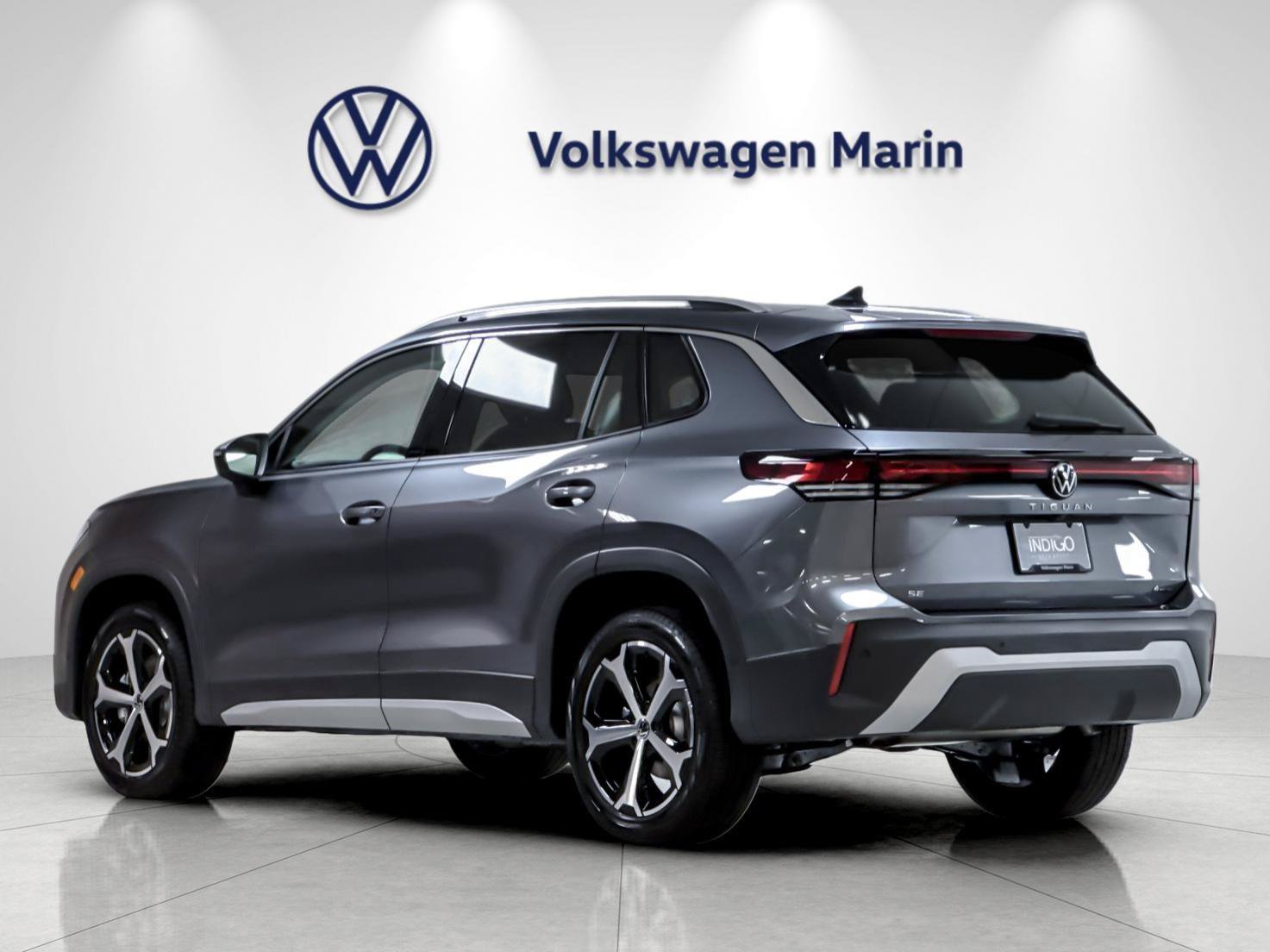 New 2026 Volkswagen Tiguan SE AWD/4WD image 3