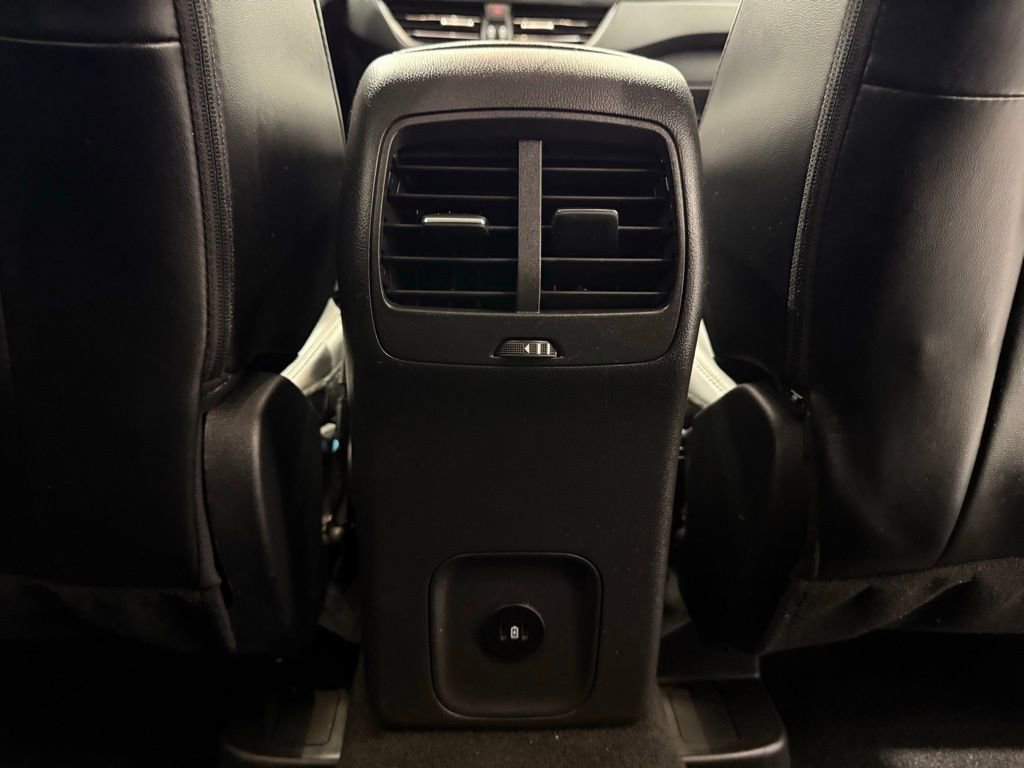 Used 2024 Ford Escape Platinum AWD/4WD image 30