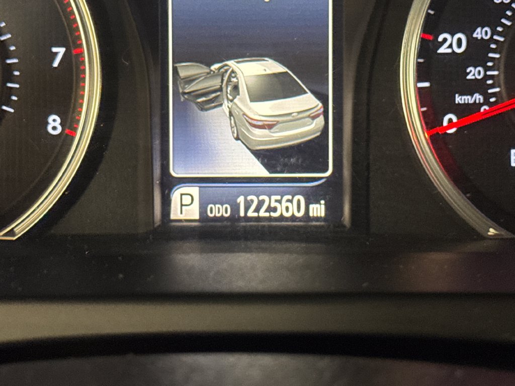Used 2015 Toyota Camry SE FWD image 22
