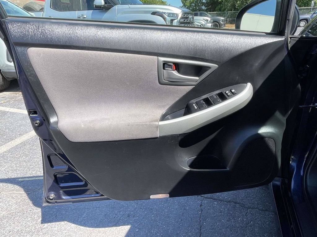 Used 2014 Toyota Prius Two FWD image 18