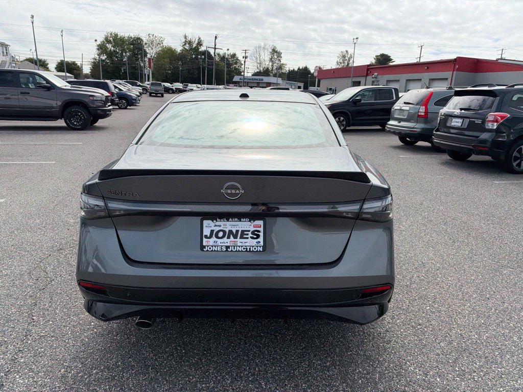 New 2027 Nissan Sentra SR w/ SR Premium Package FWD image 6