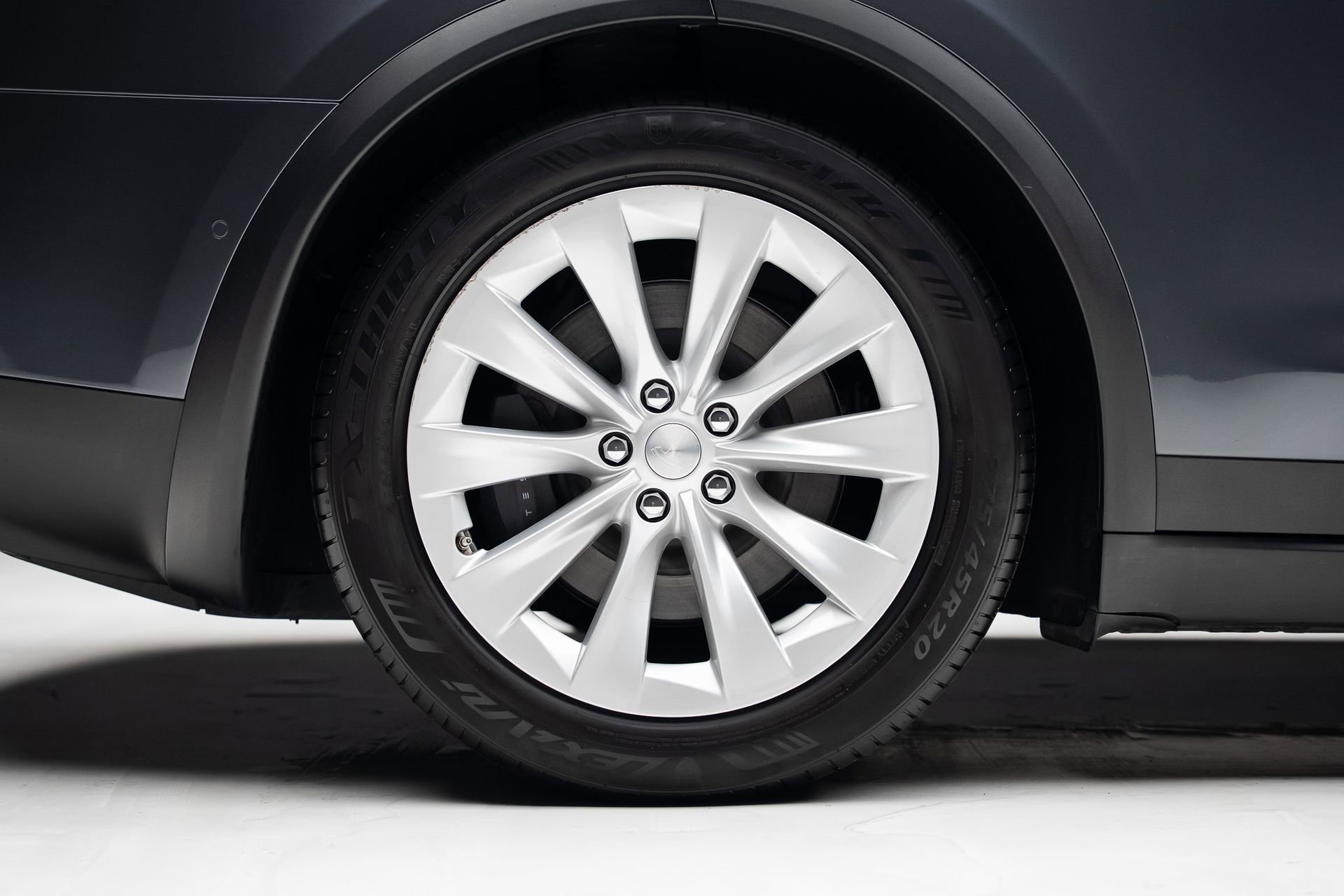 Used 2018 Tesla Model X 75D AWD/4WD image 36