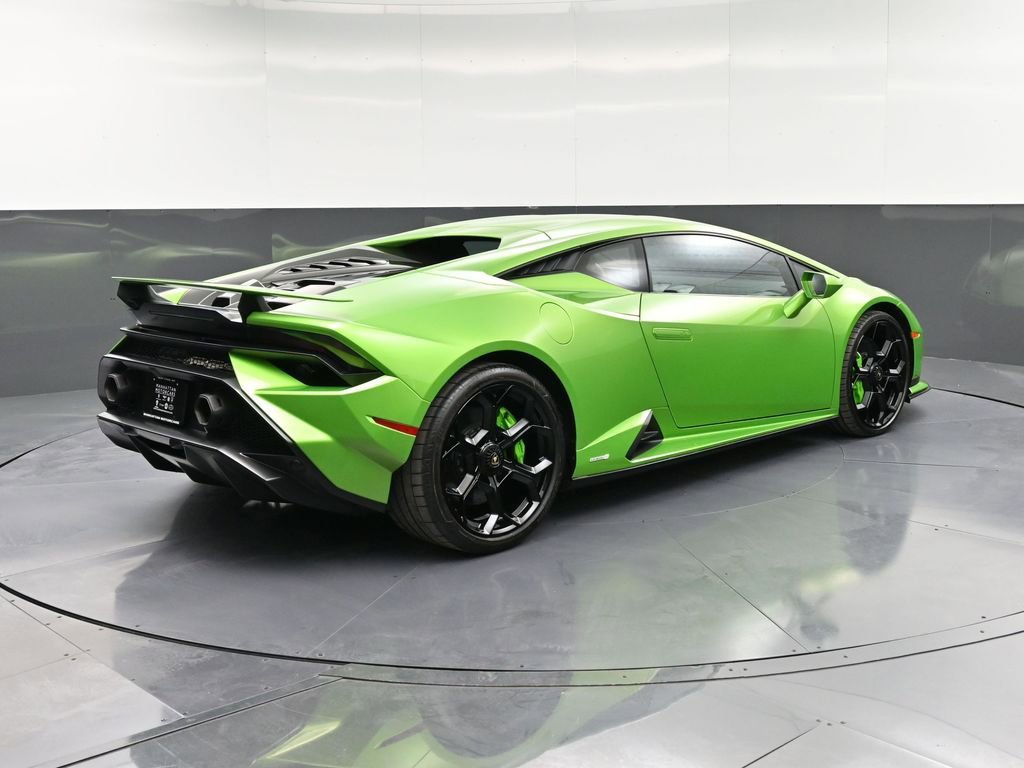 Used 2023 Lamborghini Huracan Tecnica image 8