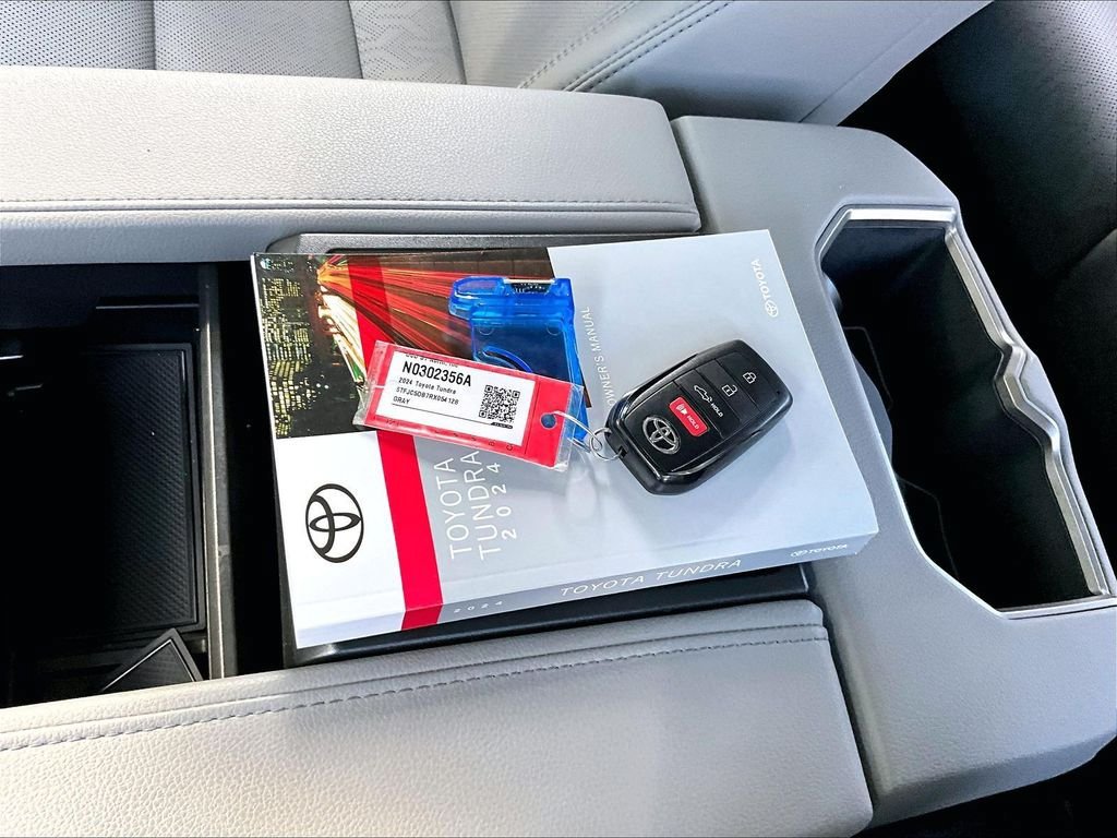 Certified 2024 Toyota Tundra Limited AWD/4WD image 29