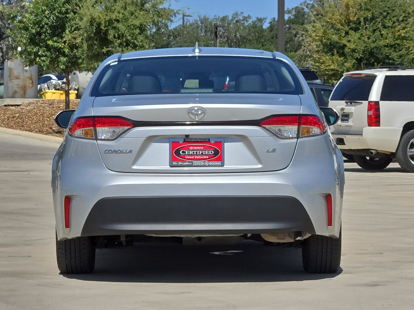 Used 2024 Toyota Corolla LE FWD image 4