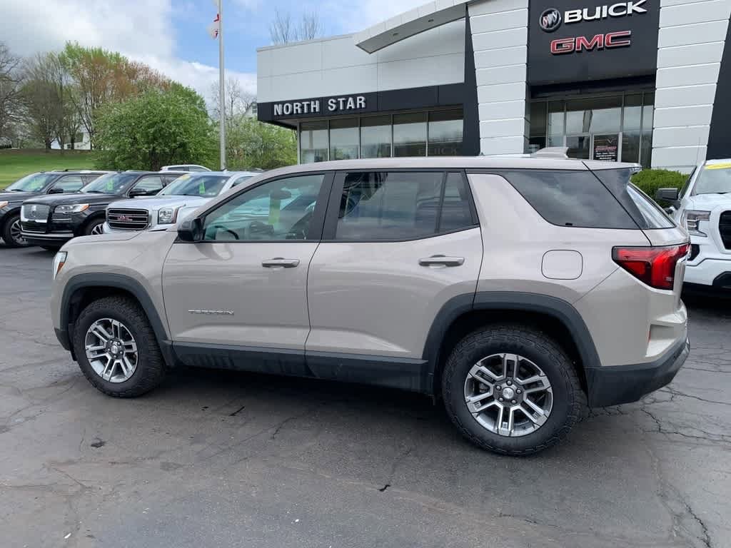 Used 2025 GMC Terrain Elevation image 2