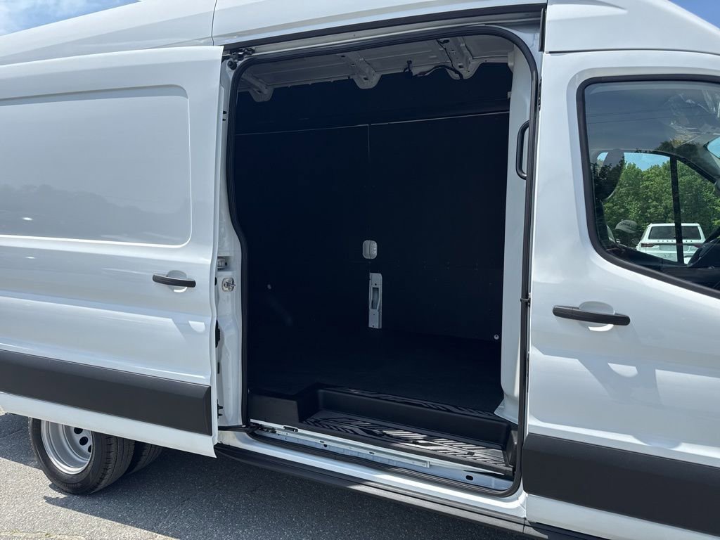 Used 2026 Ford Transit 350 148 High Roof Extended DRW w/ Load Area Protection Package RWD image 23
