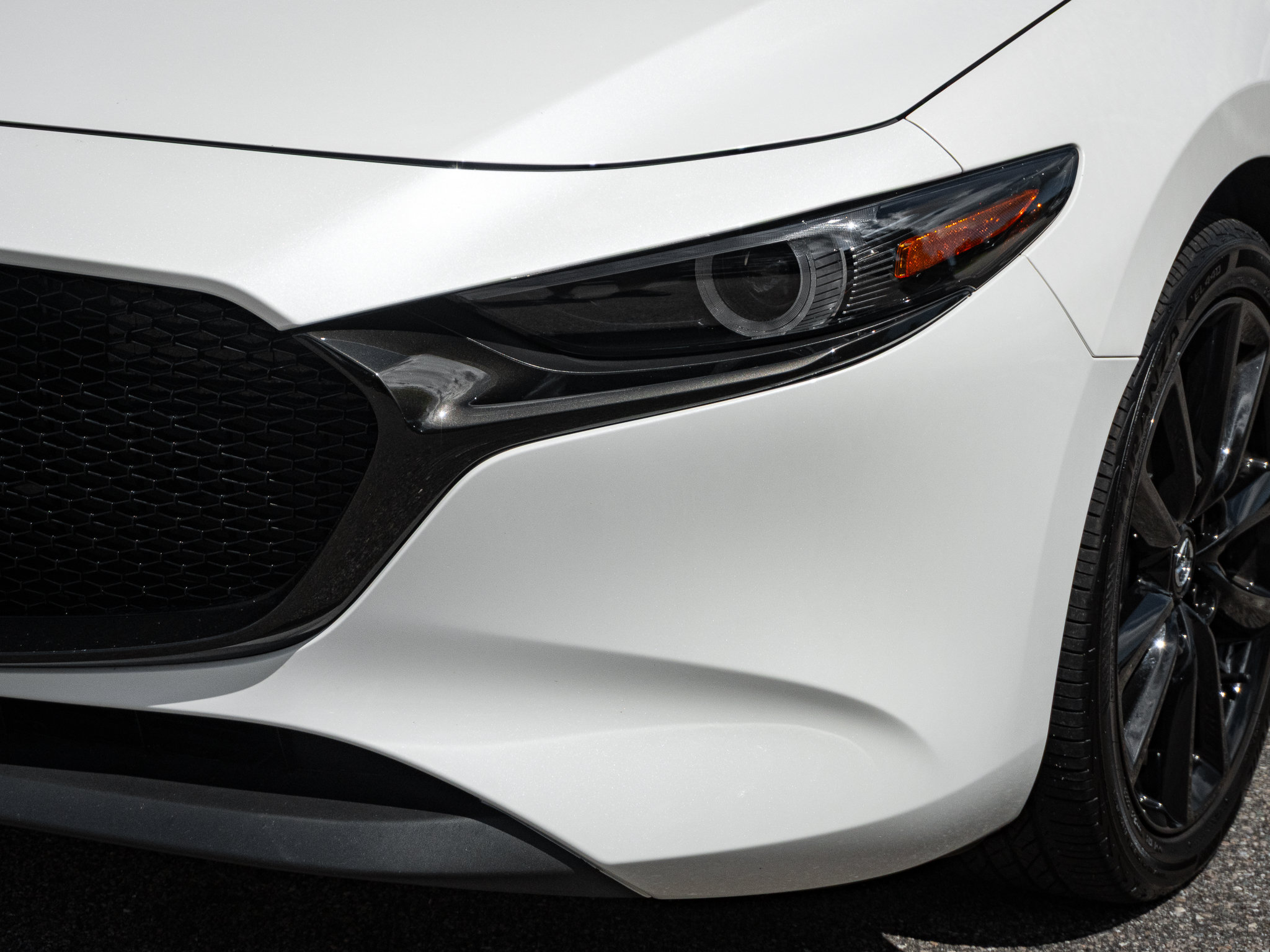 Certified 2025 MAZDA MAZDA3 2.5 S Hatchback w/ Premium Pkg FWD image 6