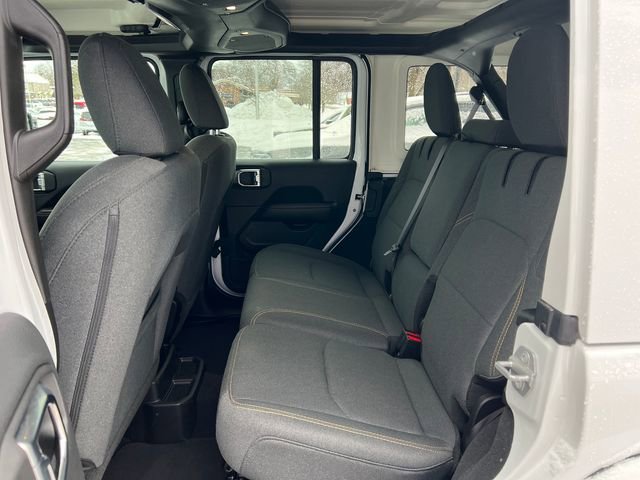 Used 2025 Jeep Wrangler Unlimited Sahara image 5