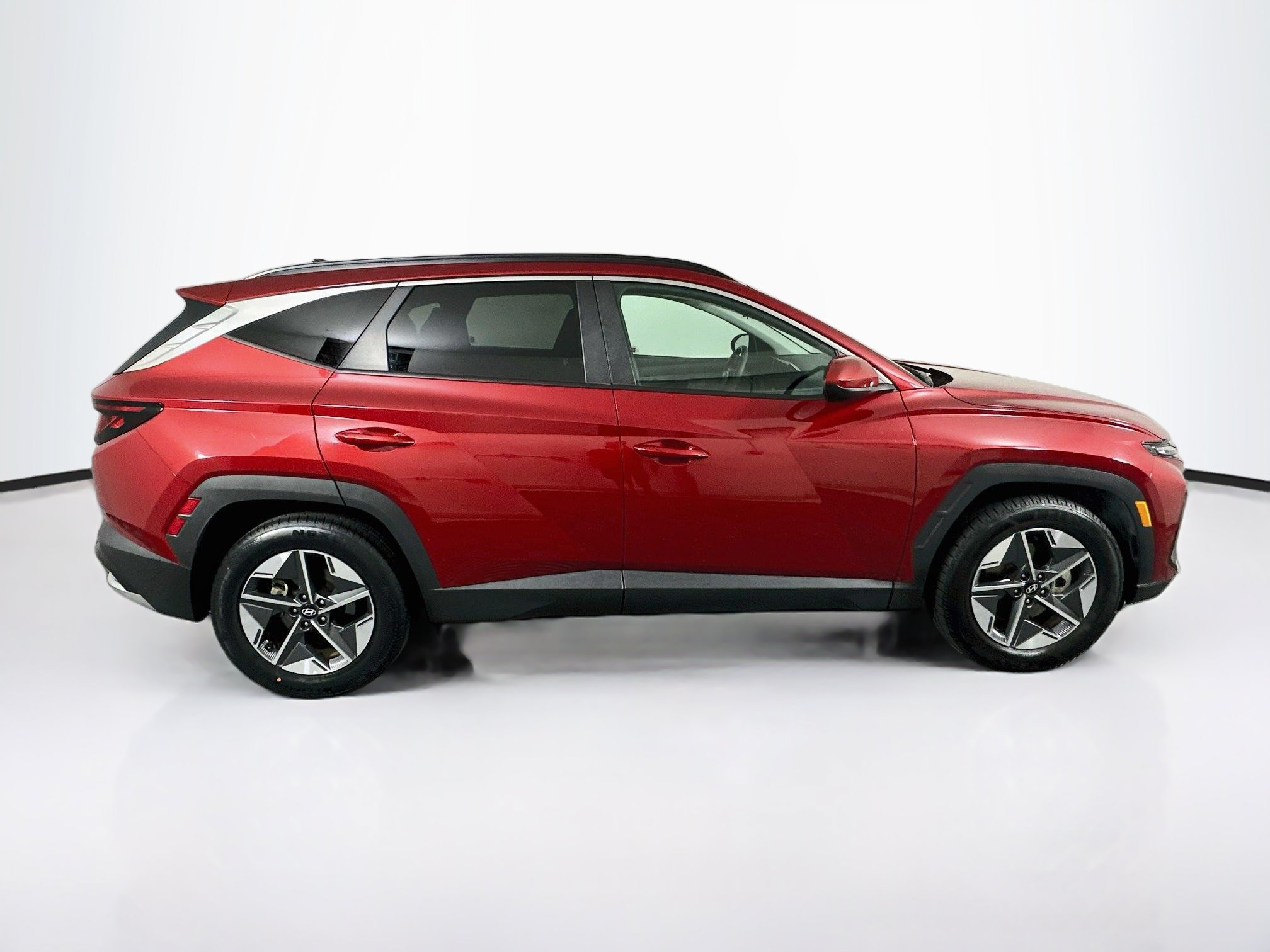 Used 2025 Hyundai Tucson SEL FWD image 10