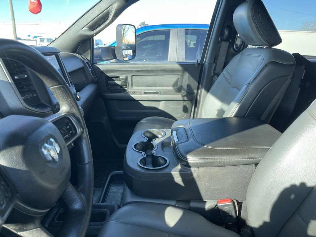 Used 2021 RAM 2500 Tradesman w/ Chrome Appearance Group image 5