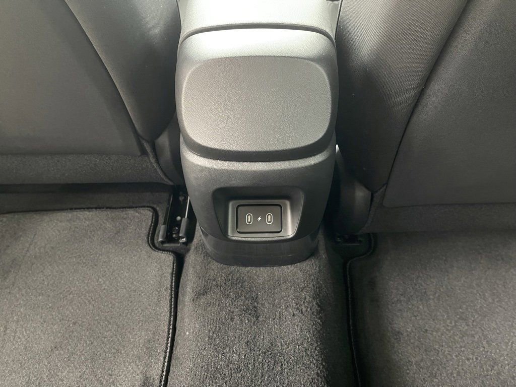 New 2026 Hyundai Elantra Sport image 11