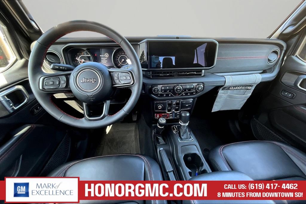Used 2024 Jeep Gladiator Rubicon w/ Technology Group AWD/4WD image 8