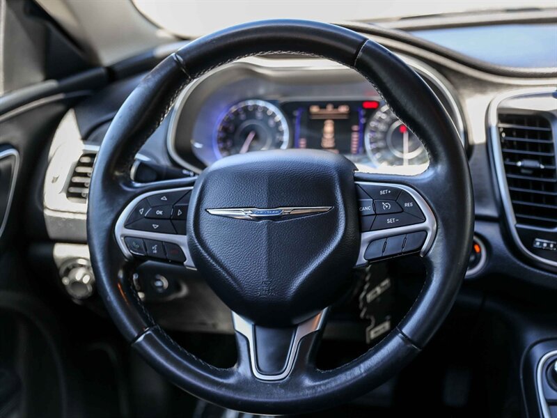 Used 2015 Chrysler 200 Limited w/ Convenience Group FWD image 20