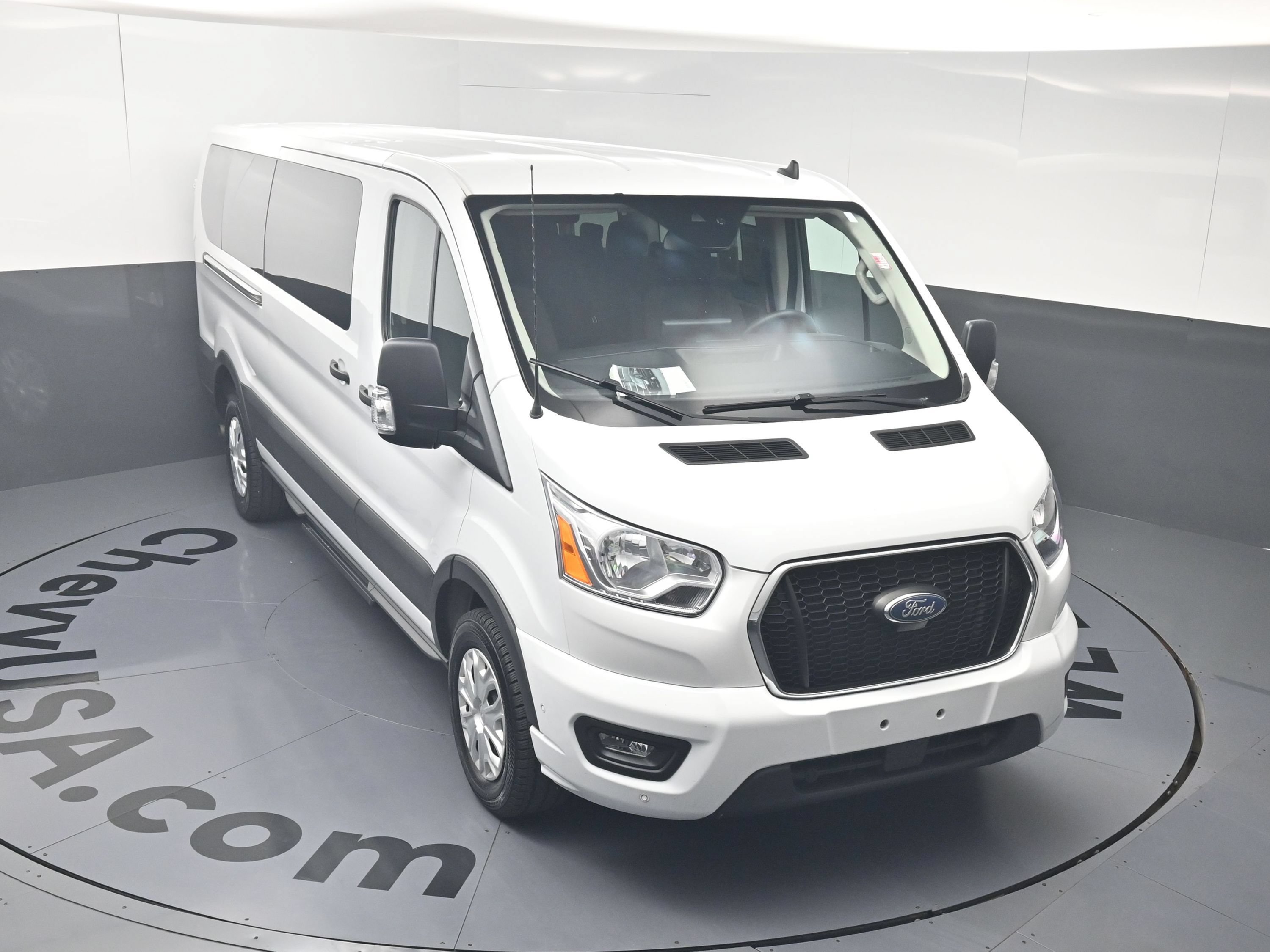 Used 2022 Ford Transit 350 XLT RWD image 32