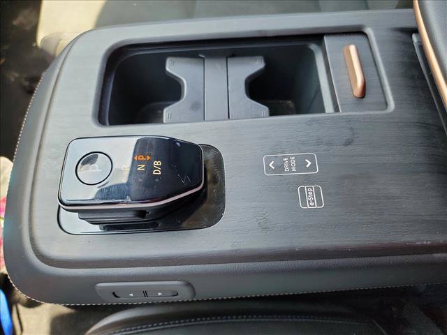 Used 2023 Nissan Ariya FWD image 19