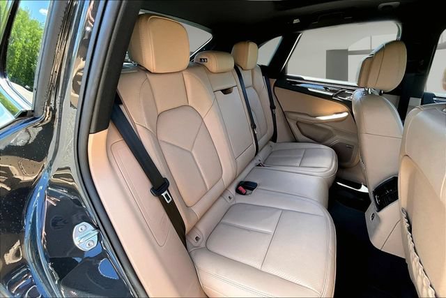 Used 2026 Porsche Macan AWD/4WD image 23