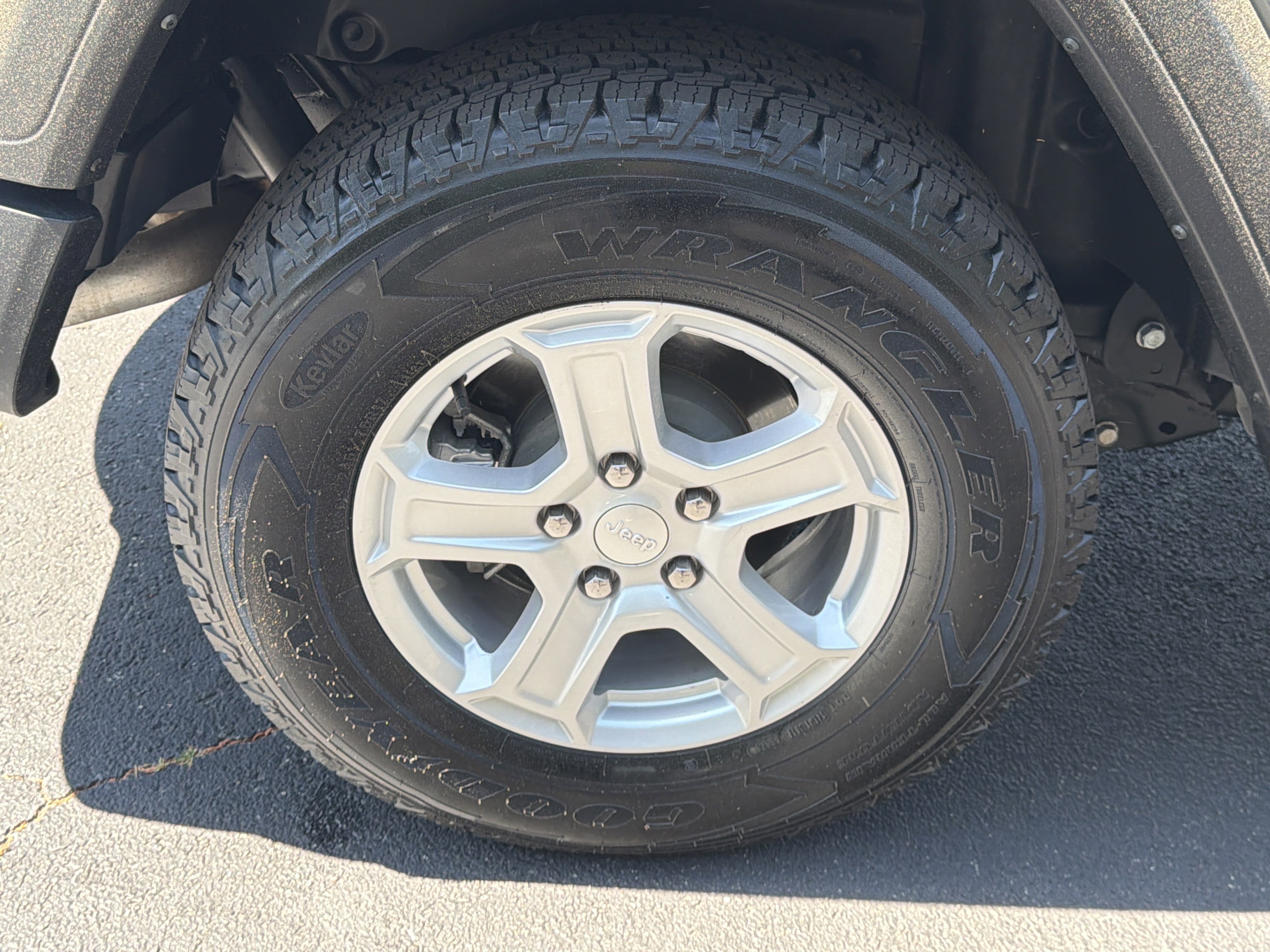 Used 2022 Jeep Wrangler Unlimited Sport AWD/4WD image 21