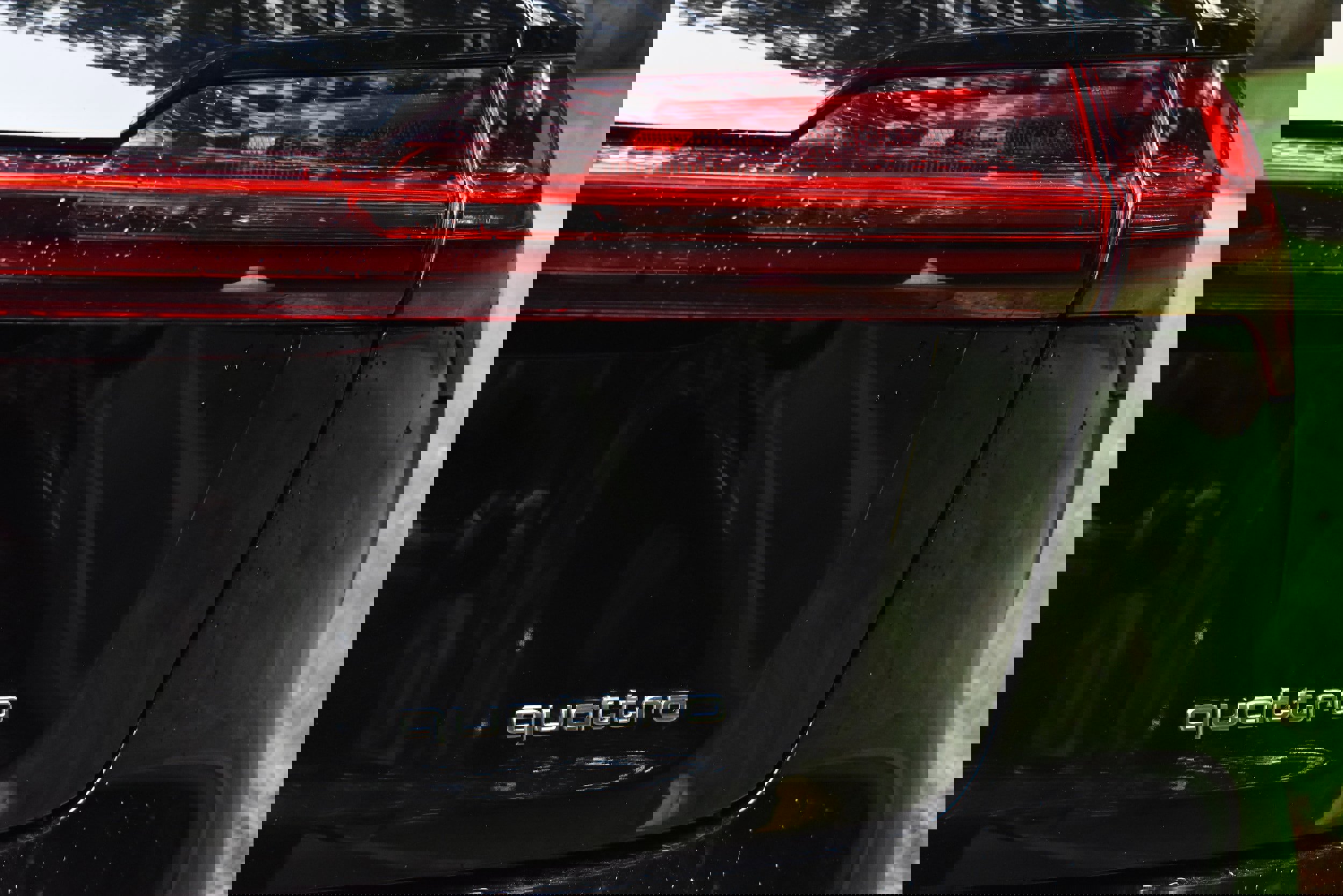 Used 2021 Audi e-tron Premium w/ Convenience Plus Package image 18