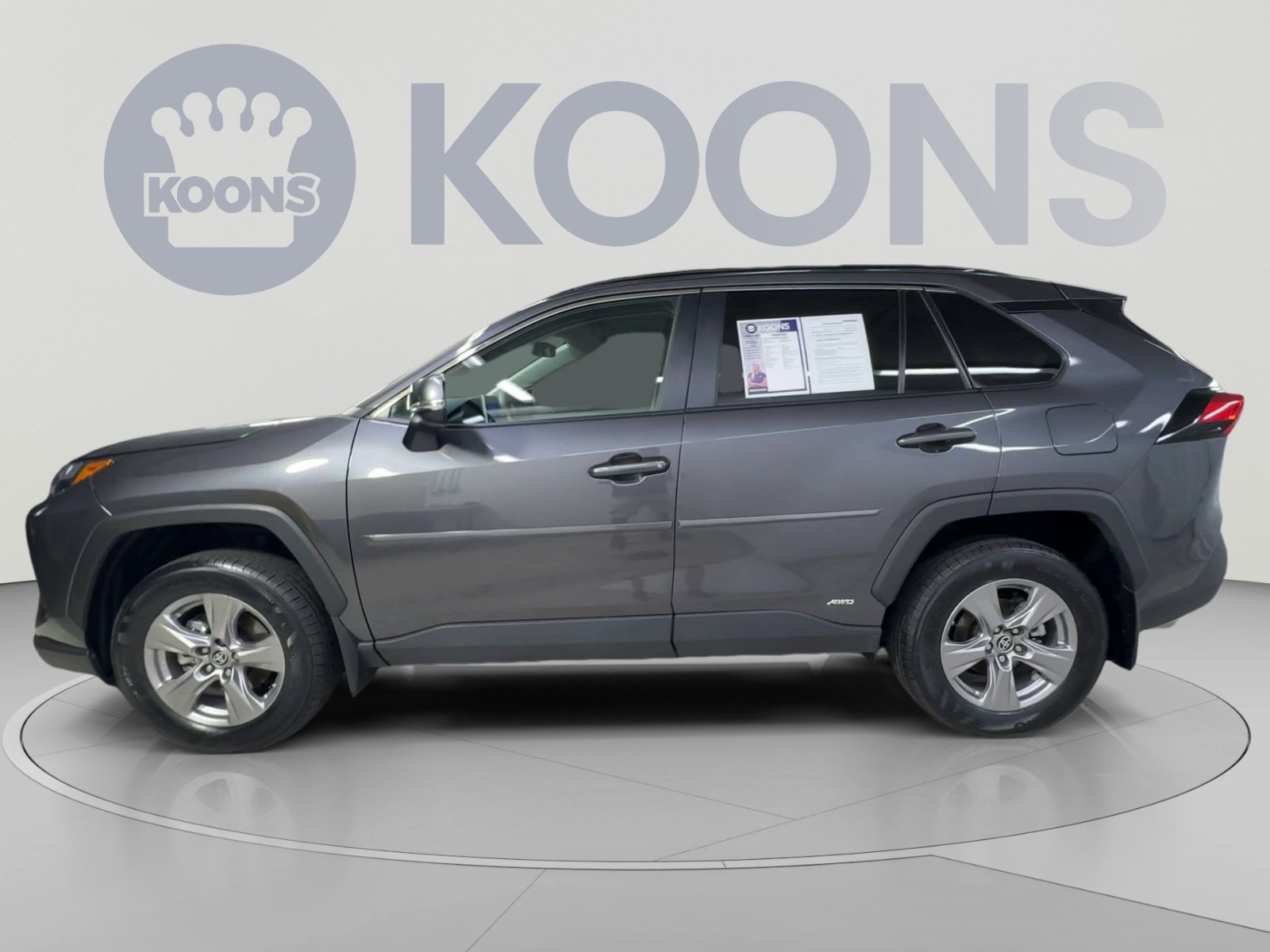 Used 2024 Toyota RAV4 LE AWD/4WD image 7