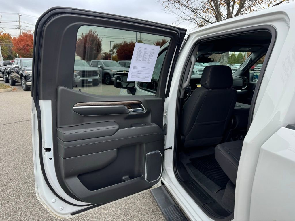 Used 2022 GMC Sierra 1500 Elevation image 17