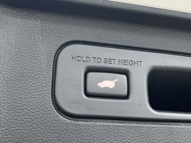 Used 2023 Honda Pilot Elite image 25
