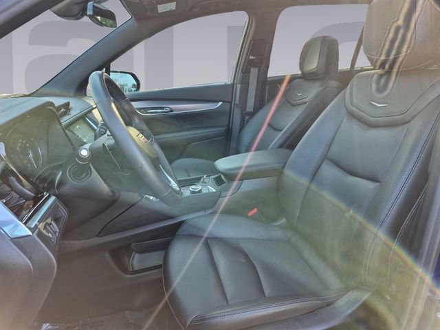 Used 2025 Cadillac XT6 Luxury image 10
