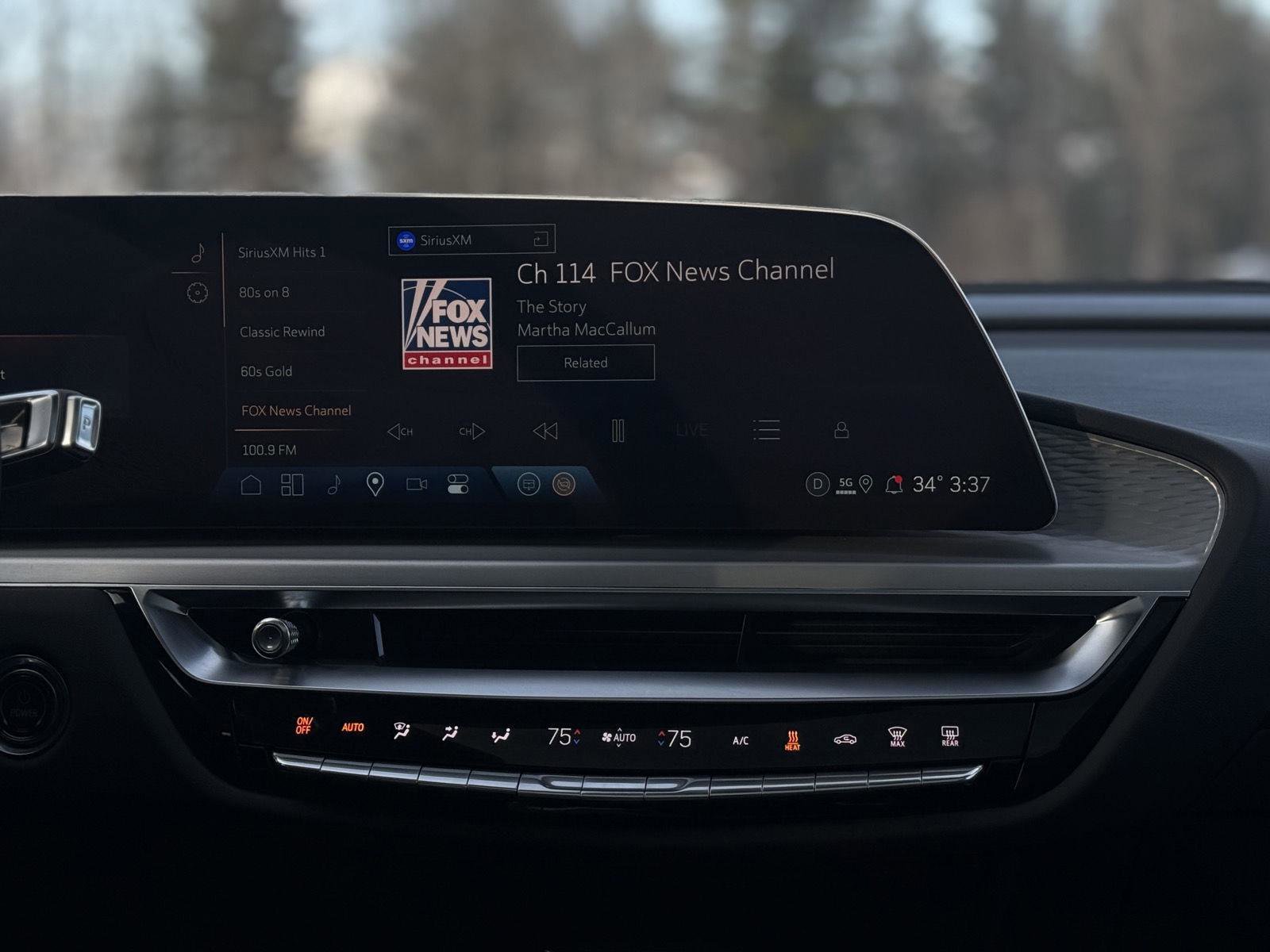 Certified 2025 Cadillac Lyriq Luxury image 19