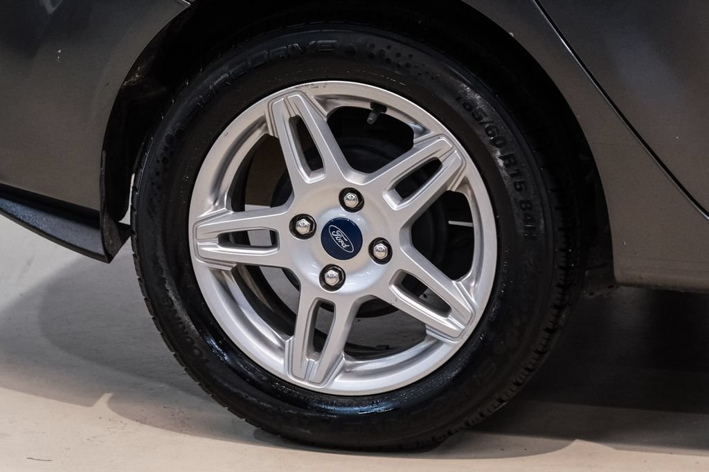 Used 2019 Ford Fiesta SE FWD image 46