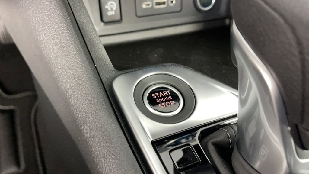 New 2025 Nissan Sentra SV image 18