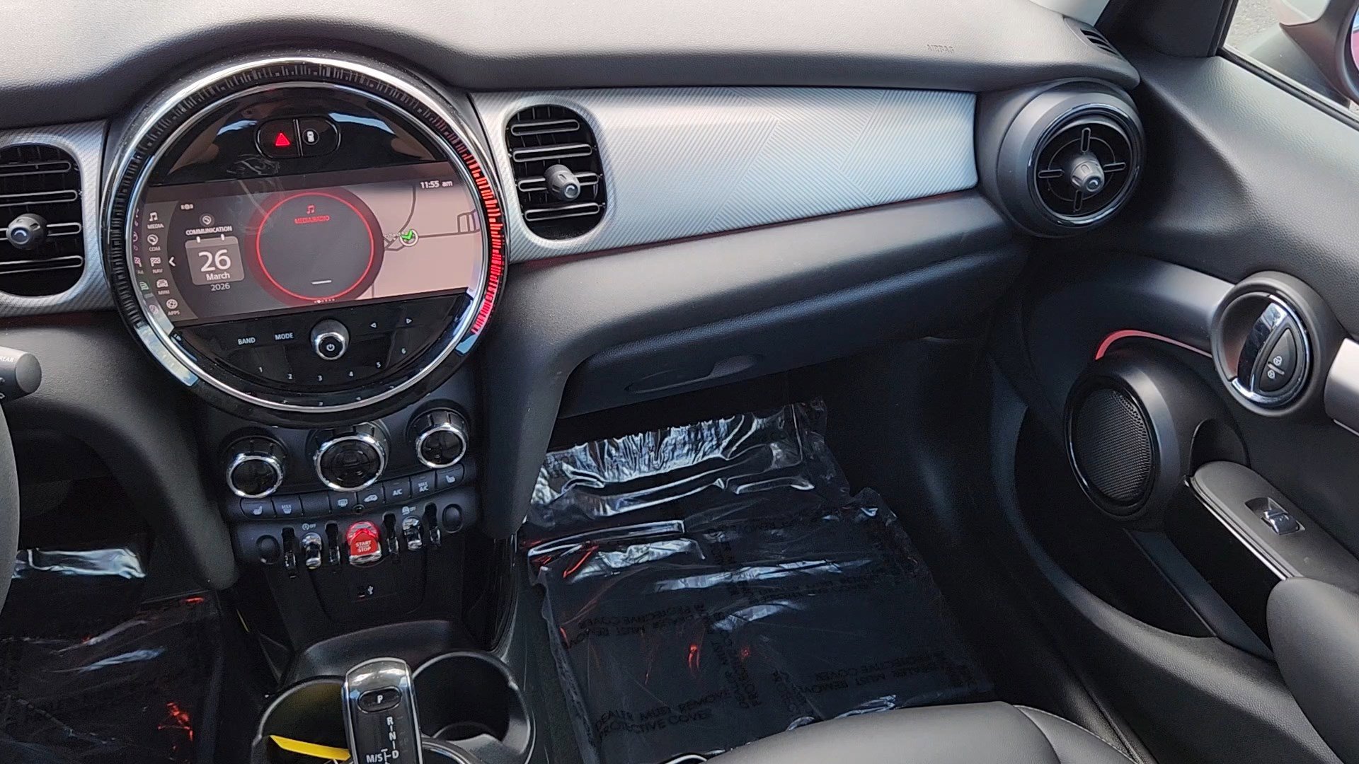 Used 2024 MINI Cooper 4-Door Hardtop image 6