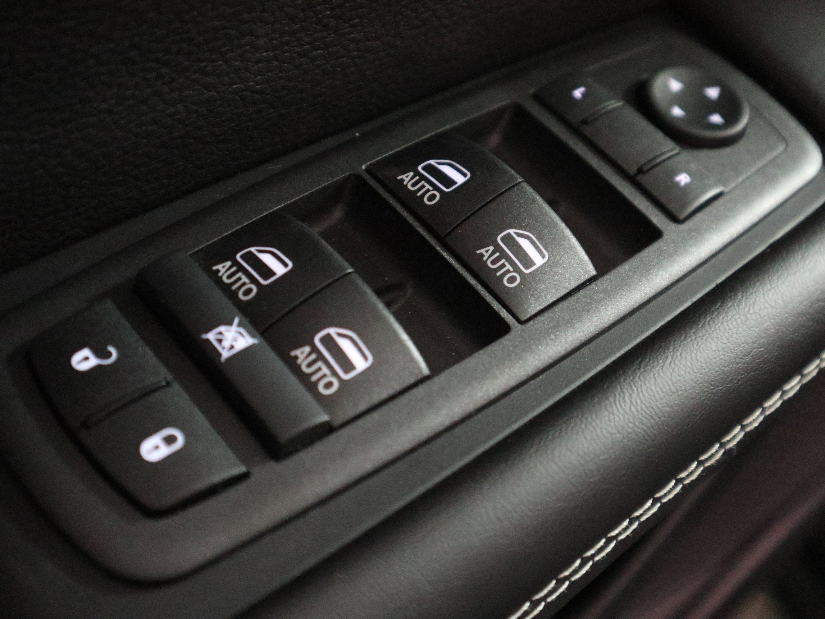 New 2026 Chrysler Pacifica Select image 35