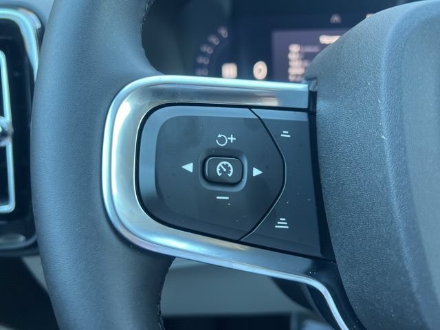 New 2026 Volvo XC40 B5 Ultra w/ Climate Package AWD/4WD image 14