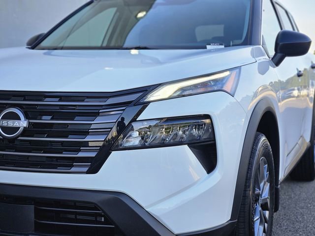 New 2026 Nissan Rogue S FWD image 9