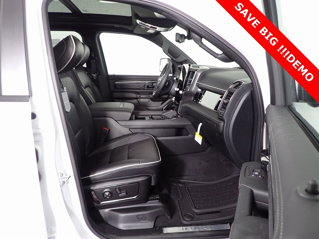 New 2025 RAM 1500 Limited image 34
